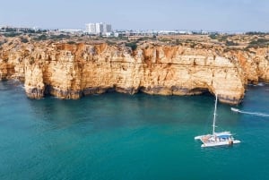 DIVERSÃO E RELAXE – PASSEIO DE VELA PELA COSTA DO OURO
