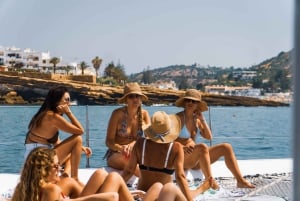 FUN & CHILL – GOLDEN COAST SAILING TOUR