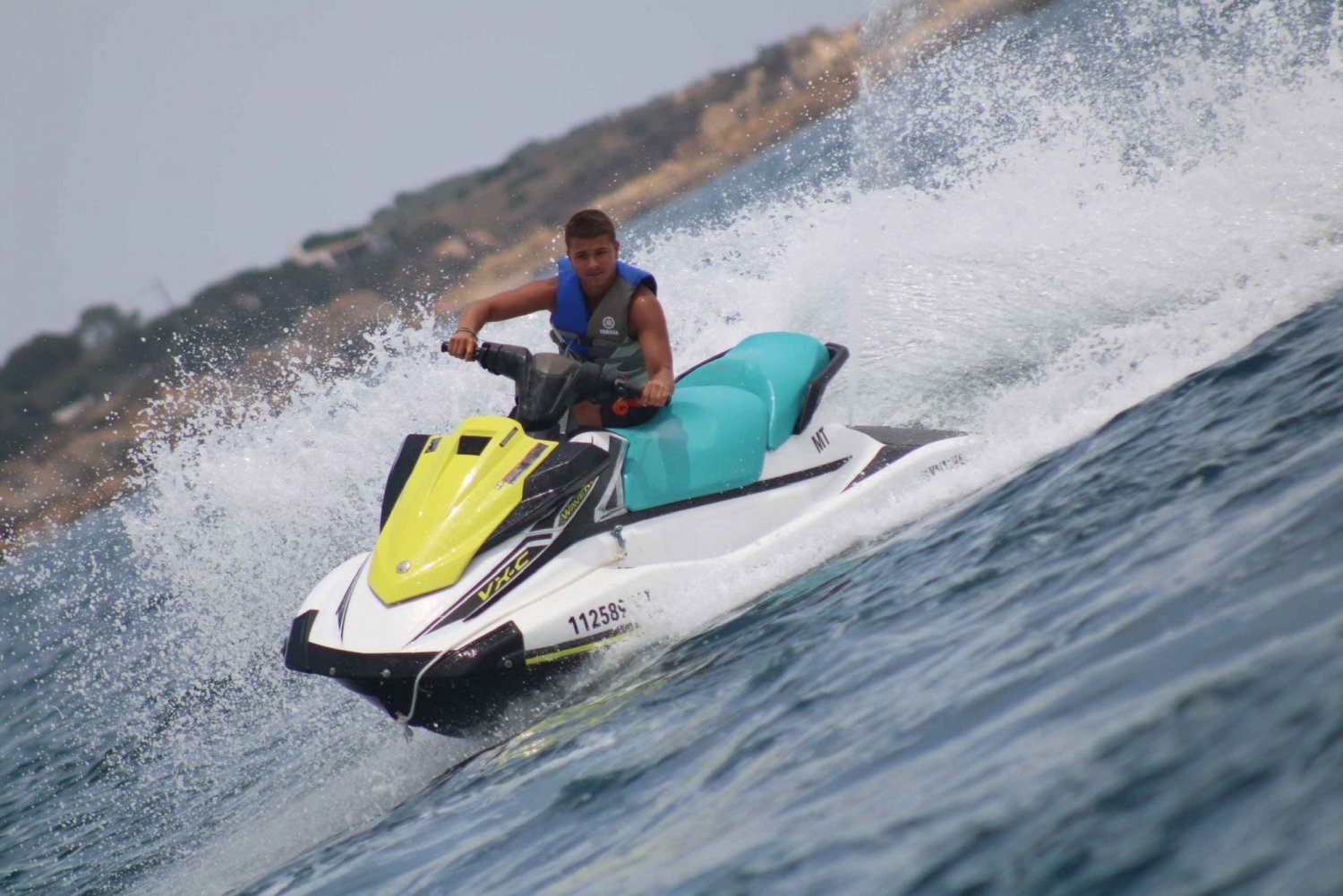 Guia: Wypożyczalnia skuterów wodnych na wybrzeżu Algarve