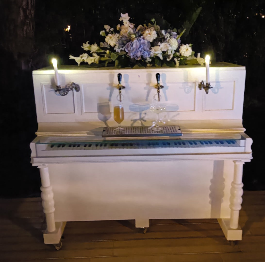 Ivory Tap Portugal - the Piano that Pours