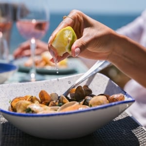 Izzy's Beach Restaurant