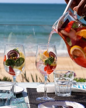 Izzy's Beach Restaurant