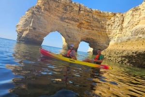 Lagoa: Benagil Cave and Marinha Beach Guided Kayaking Tour