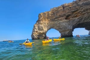Lagoa: Benagil Höhle und Marinha Strand Geführte Kajaktour