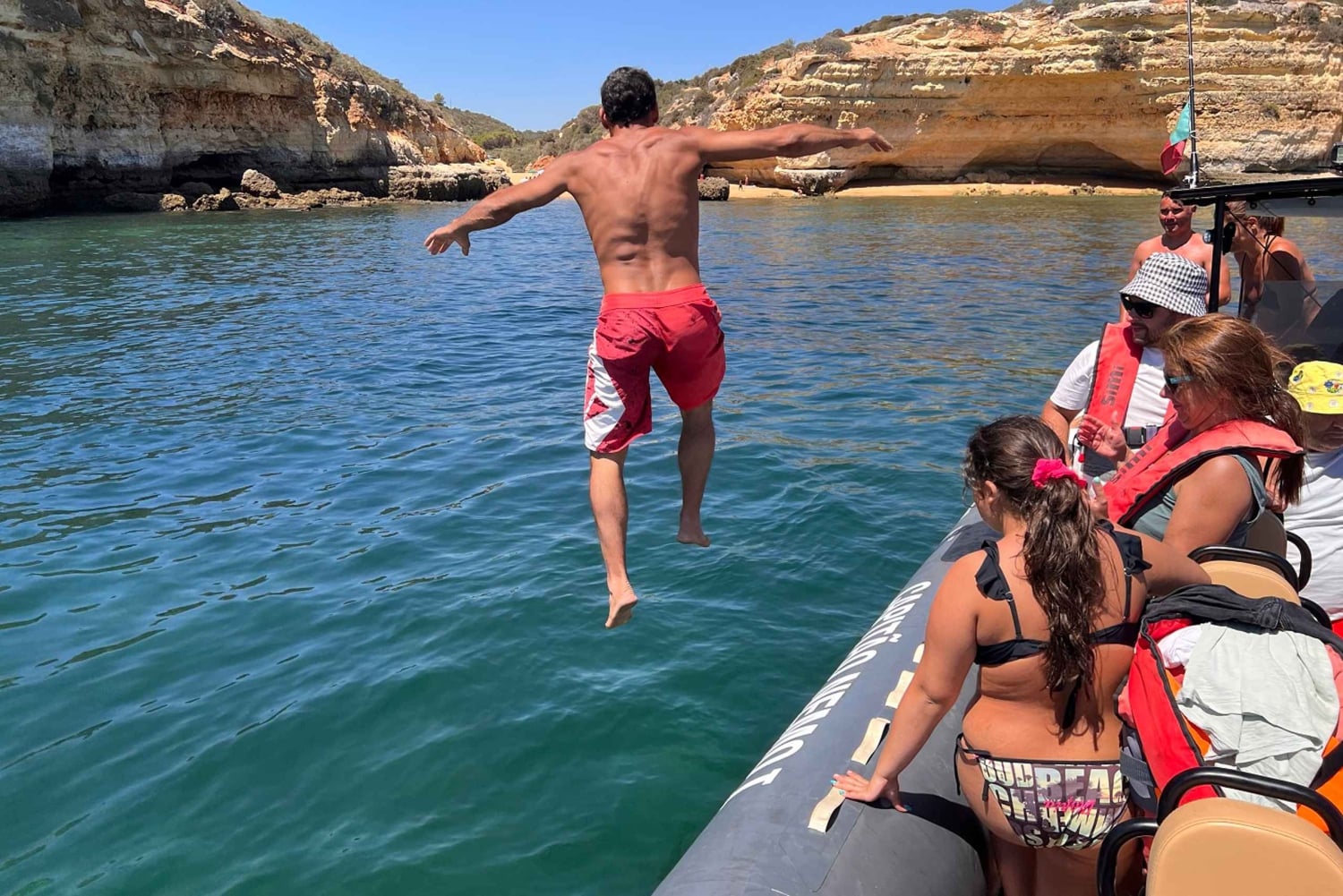 Lagoa: Delfinsafari og Benagil-tur med biologguide