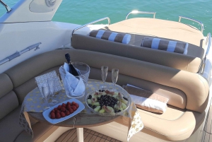 Lagos: 2 hour Private Luxury Cruise to Ponta da Piedade