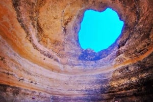 Lagos: Auringonnousu Benagilin luolassa – maaginen aamu