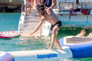 Lagos Catamaran Cruise to Ponta da Piedade & Praia da Luz