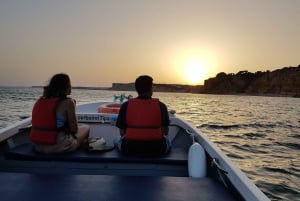 Lagos: Opastettu Ponta da Piedaden auringonlaskukierros