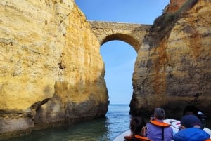 Lagos: Opastettu Ponta da Piedaden auringonlaskukierros