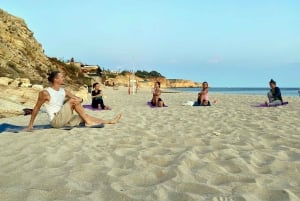 Lagos : Calme océanique | Yoga sur la plage et voyage sonore au handpan