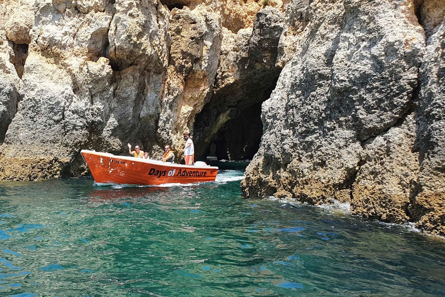 Lagos: Passeio de barco pelas grutas da Ponta da Piedade