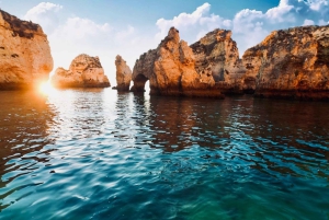 Lagos : tour en bateau au coucher du soleil à Ponta da Piedade