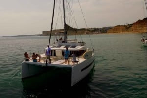 Lagos: Private Catamaran Cruise with Drinks and Snacks
