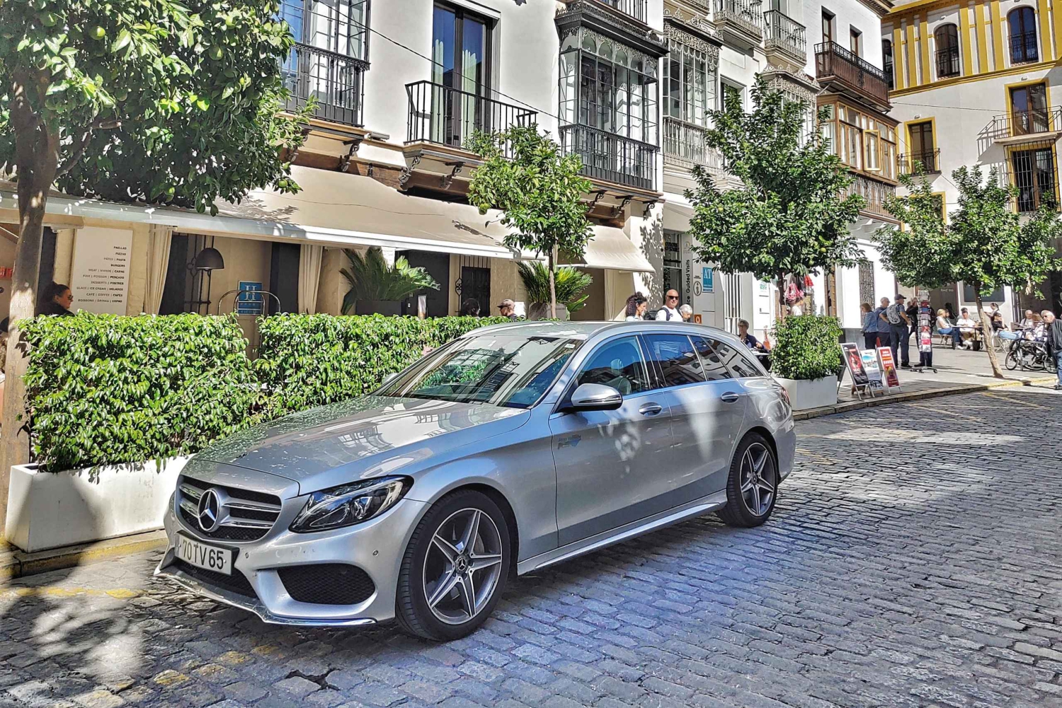 Lagos: Traslado privado desde el aeropuerto de Lisboa Hasta 8 pax