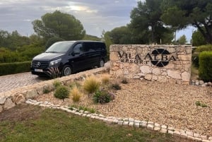 Lagos: Private Transfer from Lisbon Airport Up to 8 pax