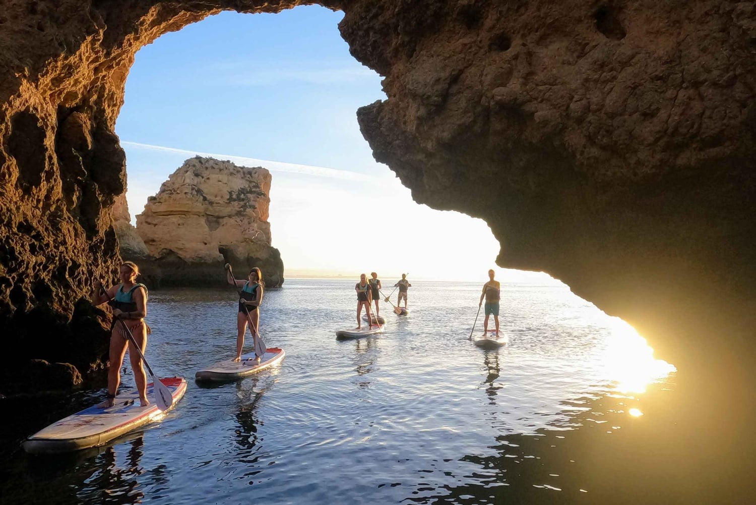 ラゴス：ポンタ・ダ・ピエダーデでスタンドアップパドルボードツアーをお楽しみください