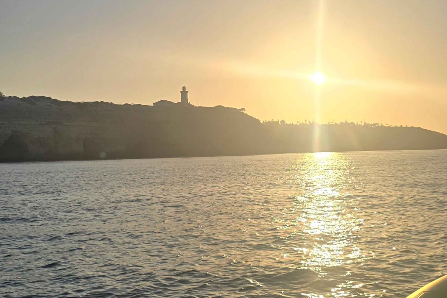 Lagos: Sonnenaufgang in der Benagil-Höhle – Ein magischer Morgen