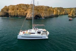 Lagos: Sunset Catamaran Cruise with Welcome Drink