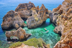 Lagos to Burgau: Algarve Catamaran Cruise with Lunch