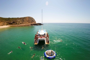 Lagos to Burgau: Algarve Catamaran Cruise with Lunch