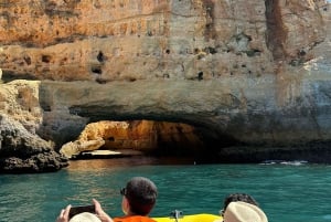 Lagos : explorez l'emblématique grotte de Benagil