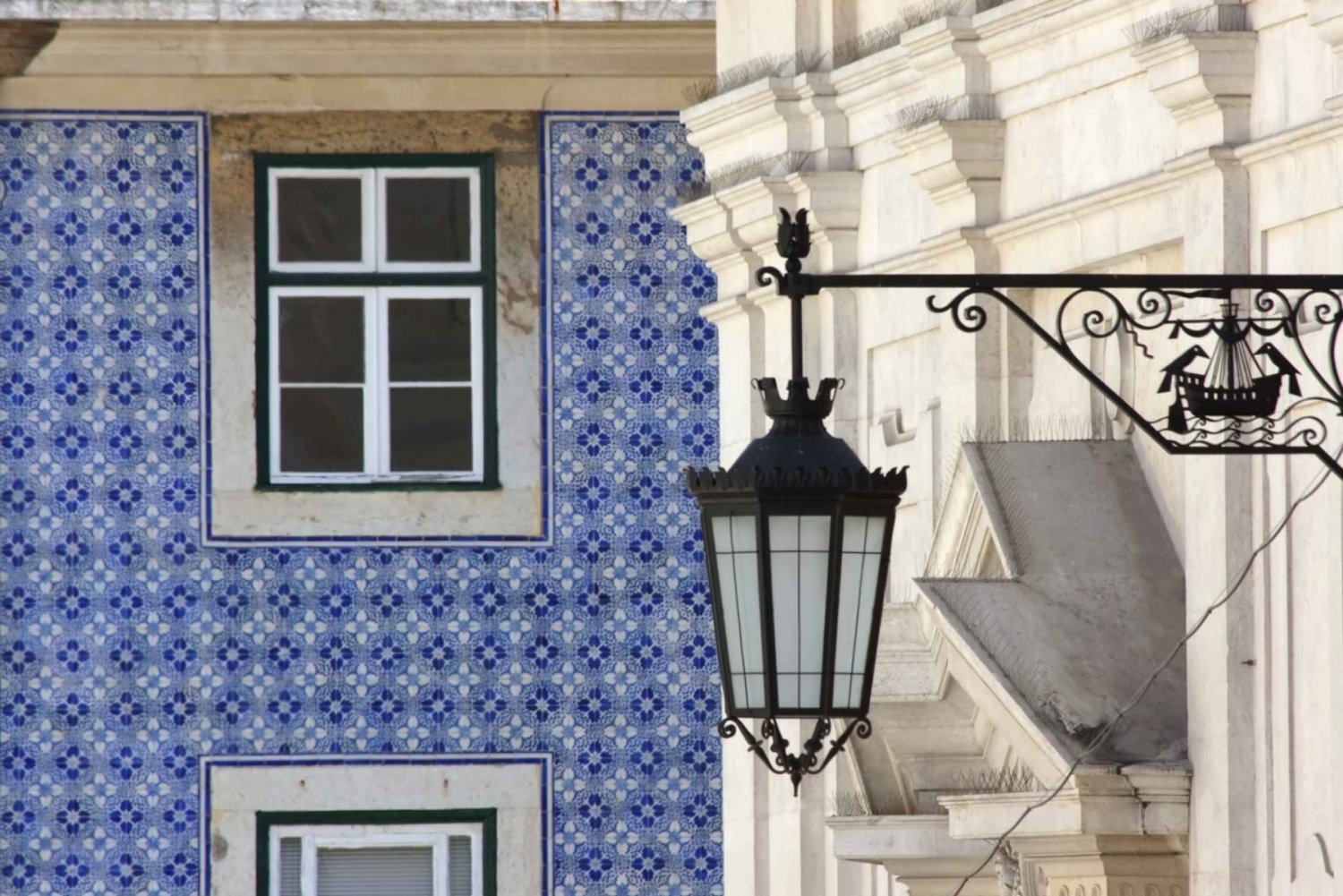 From Algarve: Lisbon City Tour with Shopping