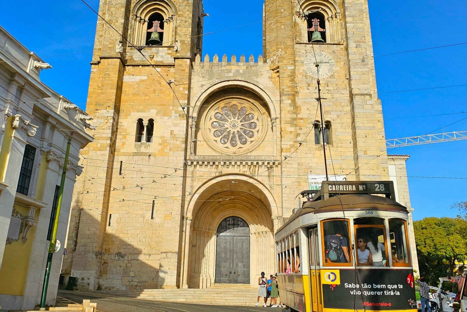 Lisboa: Byrundtur (historie og Alfama) med tuk-tuk