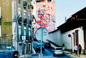 Lisboa: tour en tuk-tuk por Alfama y Mouraria con guía