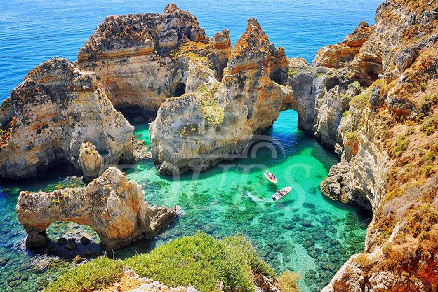 lisbon: algarve, benagil cave, portimao, Lagos private tour.