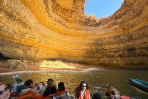 Lisboa: Dagstur til Algarve med båtcruise i Benagil-grotten
