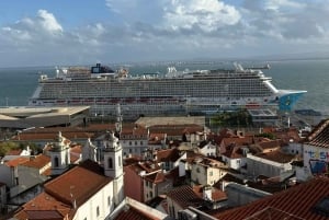Lisbonne : visite en Piaggio classique à travers la belle et historique Lisbonne