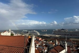 Lisbonne : visite en Piaggio classique à travers la belle et historique Lisbonne