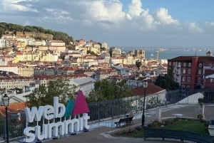 Lisbonne : visite en Piaggio classique à travers la belle et historique Lisbonne