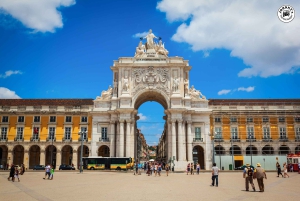 LISBOA: EXPLORA EL CASCO ANTIGUO DE ALFAMA EN TUK TUK ELÉCTRICO