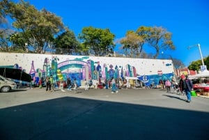 Lisbon: Guided Tuk-Tuk Tour Alfama and history 90 min