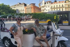 Lisboa: Historisk byomvisning med elektrisk tuk-tuk