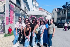 Lisboa: Tour Privado en Tuktuk con Historia y Música