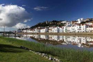 Lisbon to Algarve One Way Trip Up to 4 stops