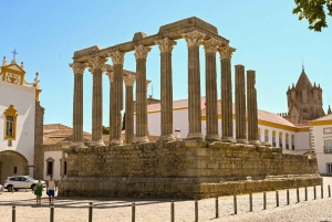 Lissabon: Til Algarve, stop i Évora eller en anden by undervejs