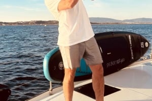 Luxe catamaranvaart langs de kust van de Algarve