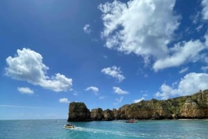 Luxe catamaranvaart langs de kust van de Algarve