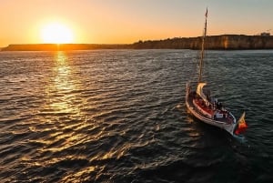 Lagos: Sunset Sail aboard a Traditional Boat with Prosecco