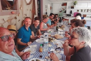 オルハン：3島ガイド付き観光ツアー（昼食付き