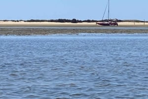 Olhão: Formosa Rota Exclusiva: Aluguer Privado de Barco com Skipper