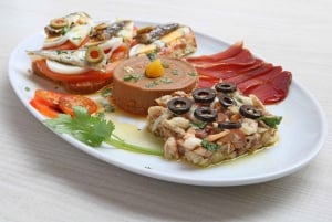 Portimão: 3-Hour Food and Historical Center Tour