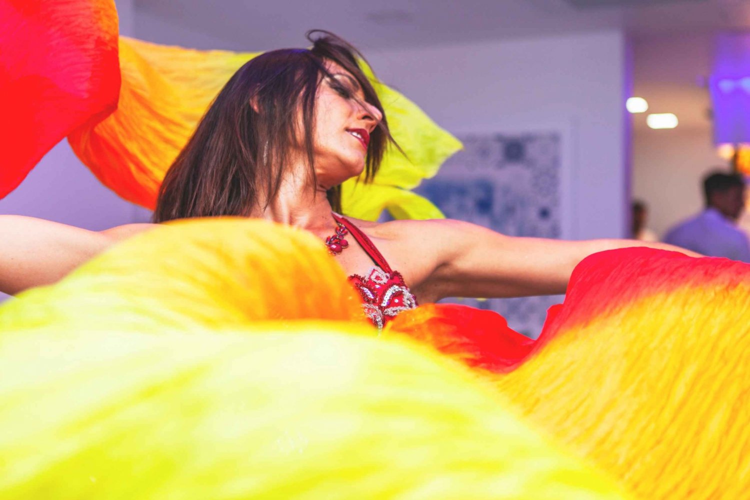 Portimão : Spectacle de danse de la nuit arabe avec tapas et vin