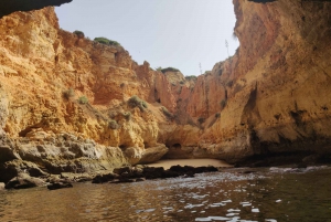Portimão: Benagil Cave, Marinha Beach Speedboat Tour