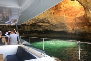 Portimão: Benagil Caves & Golden Coast Eco Catamaran Tour