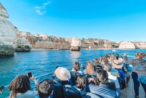 Portimão: Benagil Caves Cruise with Dolphin Watching
